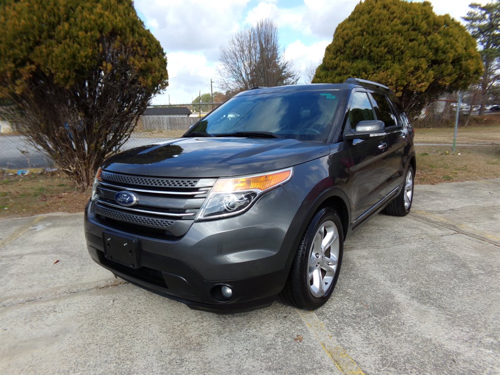 2015 Ford Explorer Limited's photo