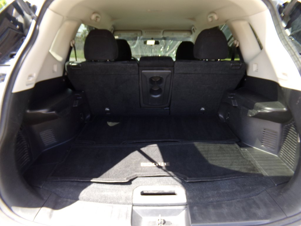 2016 Nissan Rogue S - Photo 13